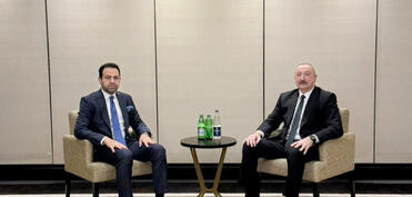 Prezident Əbu-Dabidə Müsəlman Ağsaqqalları Şurasının baş katibi ilə görüşüb