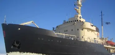 Finlandiya təhlükəsizlik üçün buzqıran donanmasını şimala köçürür