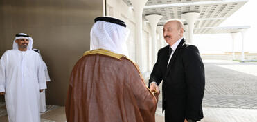 Prezidentin sosial media hesabında BƏƏ-yə işgüzar səfəri ilə bağlı videoçarx paylaşılıb - VİDEO