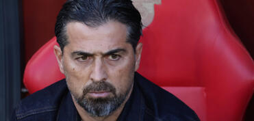 Superliqa klubu sabiq baş məşqçisini geri qaytara bilər