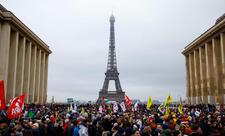 Parisdə sosial şəbəkələr üzərində nəzarətə qarşı mitinq keçiriləcək