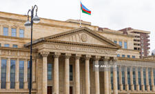 Ali Məhkəmə: Canlı efirdə şəxsi məlumat yayanlarla yanaşı media subyekti də məsuliyyət daşıyacaq