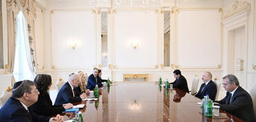 Prezident ABŞ Ticarət Palatasının nümayəndə heyətini qəbul edib