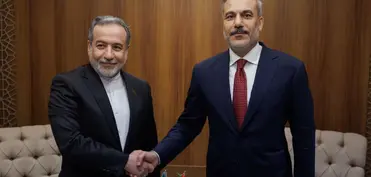 Hakan Fidan Abbas Əraqçi ilə nüvə məsələsini müzakirə edib