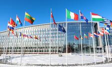 NATO-nun üç qərargahının komandanlığı ABŞ-dan Avropa ölkələrinə verildi