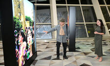 Leyla Əliyeva “Yüksələn işıq” sərgisini ziyarət edib