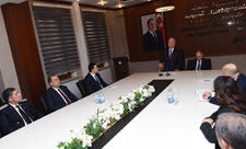 Nəsiminin yeni icra başçısı Tahir Budaqov kollektivə təqdim olunub  - FOTO
