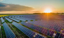 BP "Şəfəq" günəş enerjisi layihəsinin 10% iştirak payını satıb