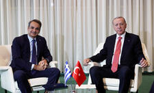 Mitsotakis Ərdoğanla Kipr məsələsini müzakirə edib