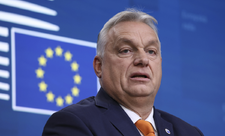 Orban Aİ-nin Macarıstana "açıq müharibə" elan etdiyini bildirib