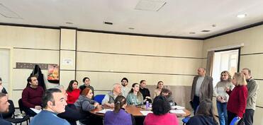 “Evlilik” tamaşasının oxunuş məşqlərinə başlanılıb