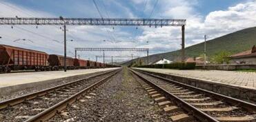 Papuaşvili: Gürcüstan dəmir yolu əlaqəsinin bərpası ilə bağlı Rusiya ilə danışıqlar aparmır