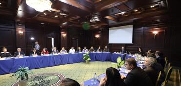 Qriqoryan Azərbaycan vətəndaş cəmiyyəti nümayəndələri ilə görüşüb