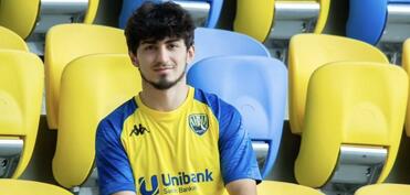 “Kəpəz” sabiq futbolçusunu qaytardı