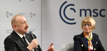 Prezident İlham Əliyev Azərbaycan üzərindən keçən nəqliyyat dəhlizlərinin əhəmiyyətindən danışıb