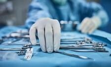 Bakıda 43 yaşlı qadın estetik əməliyyatdan sonra ölüb