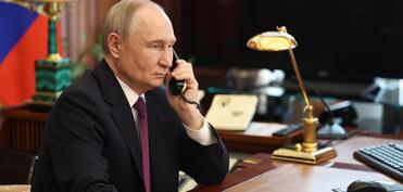 Putin Tokayev ilə danışıq aparır