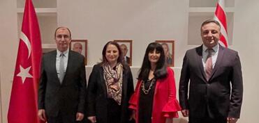 Berlində “Uşaqlar üçün Osman Türkay” kitabının təqdimatı olub