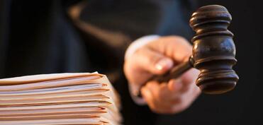 Azərbaycandan kənarda yaradılmış cinayətkar birliyin üzvü olmaqda təqsirləndirilən şəxsə hökm oxunub