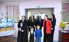 Leyla Əliyeva Tiranada uşaq evini və Universitet Xəstəxana Mərkəzini ziyarət edib