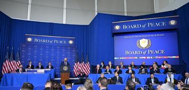 Tramp Ukraynada müharibənin yaxın gələcəkdə sona çatacağına işarə edib