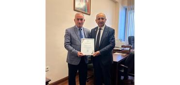 Səməd Vəkilov Qərbi Azərbaycan İcması tərəfindən təltif olunub