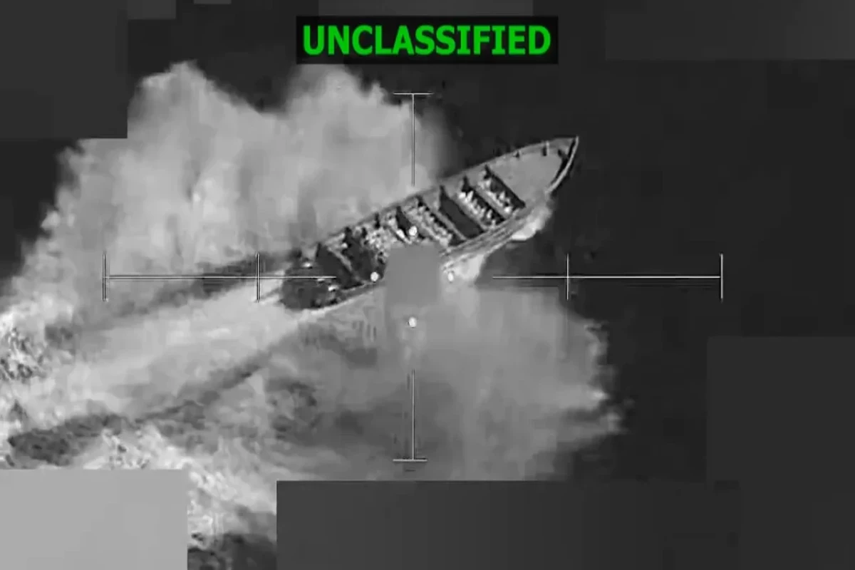 ABŞ Sakit okeanda narkotik daşıyan gəmiyə zərbə endirib, ölənlər var