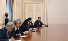 Prezident İlham Əliyev İranın yol və şəhərsalma nazirinin başçılıq etdiyi nümayəndə heyətini qəbul edib