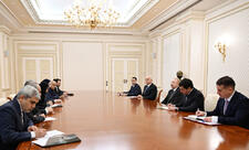 Prezident İlham Əliyev İranın yol və şəhərsalma nazirinin başçılıq etdiyi nümayəndə heyətini qəbul edib