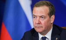 Medvedev: Nüvə texnologiyaları Kiyevə verilsə, Rusiya nüvə silahı istifadə edə bilər