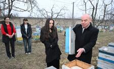 Leyla Əliyeva Qubada arıçı ailəsinin qonağı olub - FOTO