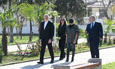 Prezident İlham Əliyev Xocavənd şəhər və Xocavənd kənd sakinləri ilə görüşüb -FOTO