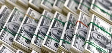 Azərbaycanda bankların nağd ABŞ dolları satışı 2 dəfədən çox azalıb