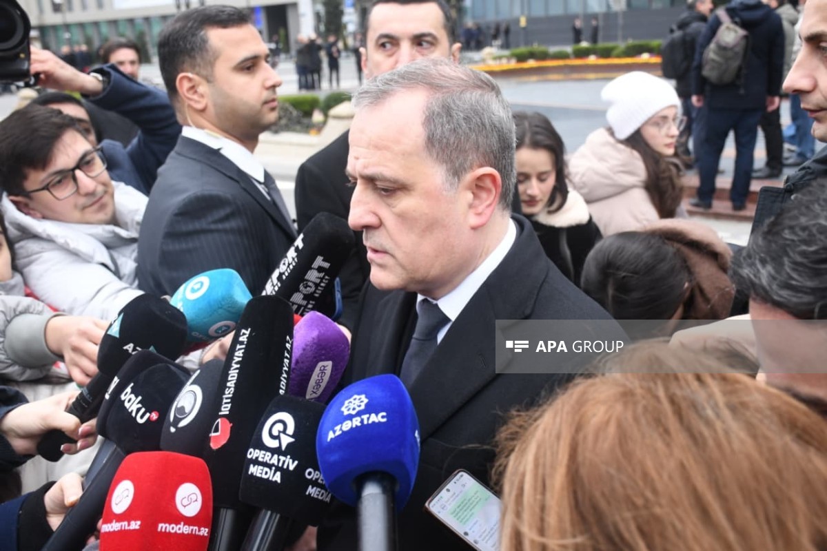 Ceyhun Bayramov Ermənistan liderinin WUF13-ə dəvət edilib-edilməyəcəyinə münasibət bildirib