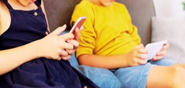 Azərbaycanda sosial şəbəkələrə giriş üçün yaş məhdudiyyəti tətbiq ediləcək - SƏRƏNCAM