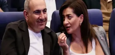 Anna Akopyan Paşinyandan ayrıldığını açıqlayıb