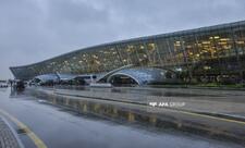 Kazan və Moskvadan Dubaya uçan təyyarələr Bakıya eniş edib