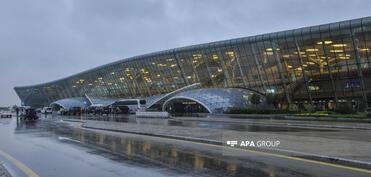 Kazan və Moskvadan Dubaya uçan təyyarələr Bakıya eniş edib