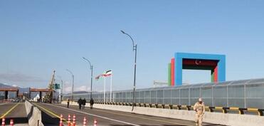 Rusiya vətəndaşlarını İranı Azərbaycan vasitəsilə tərk etməyə çağırıb