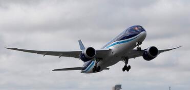 AZAL-ın Dubay və Ciddəyə olan iki reysi İran hava məkanının bağlı olması səbəbindən Bakıya qayıdıb