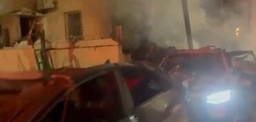 İran İsrailin Tel-Əviv şəhərinə raket zərbələri endirib, yaralananlar var