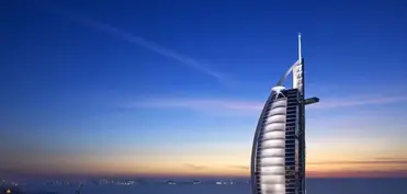 İran PUA-sı Dubaydakı “Burj Al Arab” otelini vurub