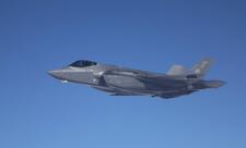 ABŞ Hərbi Hava Qüvvələrinə məxsus qırıcı təyyarənin pilotu Küveytdə saxlanılıb