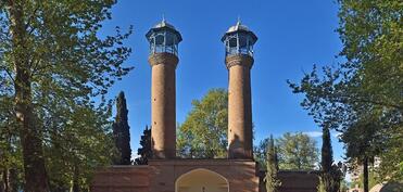 Gəncə Cümə məscidində təmir-bərpa işlərinə 1,6 milyon vəsait ayrılıb - SƏRƏNCAM