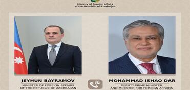 Ceyhun Bayramov Pakistan xarici işlər naziri ilə telefon danışığı aparıb