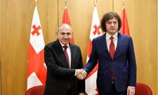 Paşinyan Kobaxidzeni TRIPP barədə məlumatlandırıb, Rusiya ilə münasibətləri müzakirə edib