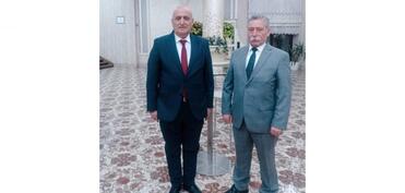 Dağ saflığına bələnən şair