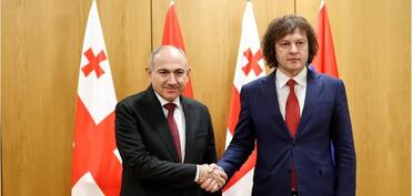 Paşinyan Kobaxidzeni TRIPP barədə məlumatlandırıb, Rusiya ilə münasibətləri müzakirə edib