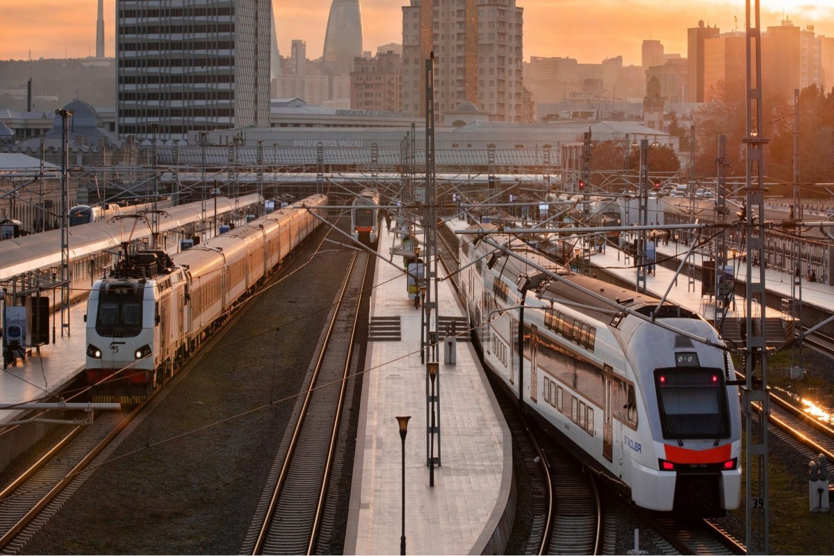 ADY Beynəlxalq Qadınlar Günü ilə bağlı sərnişinlərə müraciət edib