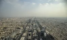 Ər-Riyadın şimal hissəsində tüstü qalxır